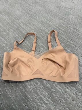 Honeylove CrossOver Wireless Bra Beige Nude L 38B/C No Pads